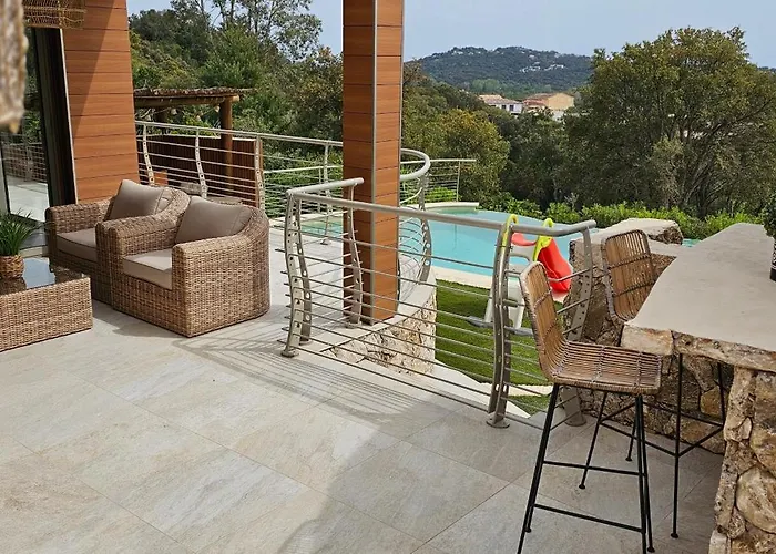Villa Villas-majos : Magnifique Vue A 3 Minutes Des Plages *